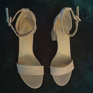 Brand: CL by Chinese Laundry || Size: 6.5 || Color: Tan